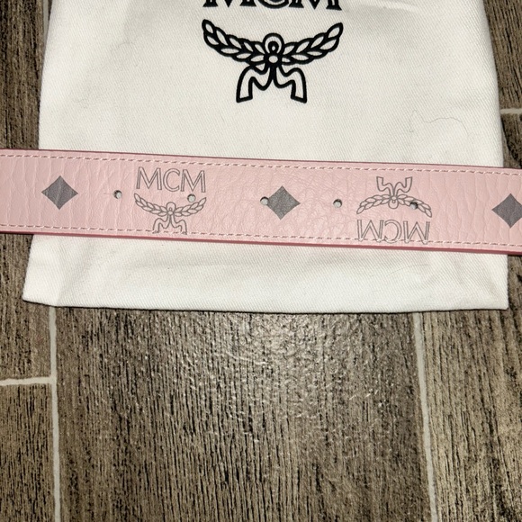 Women MCM pink belt size us M - Picture 2 of 2